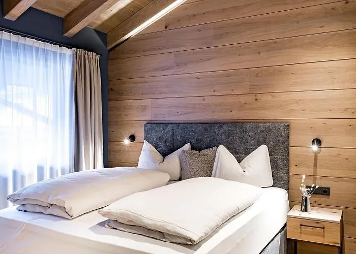 Alpenchalet Tirol شقة