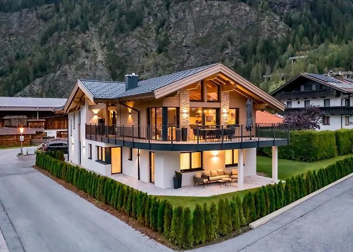 Alpenchalet Tirol * Längenfeld